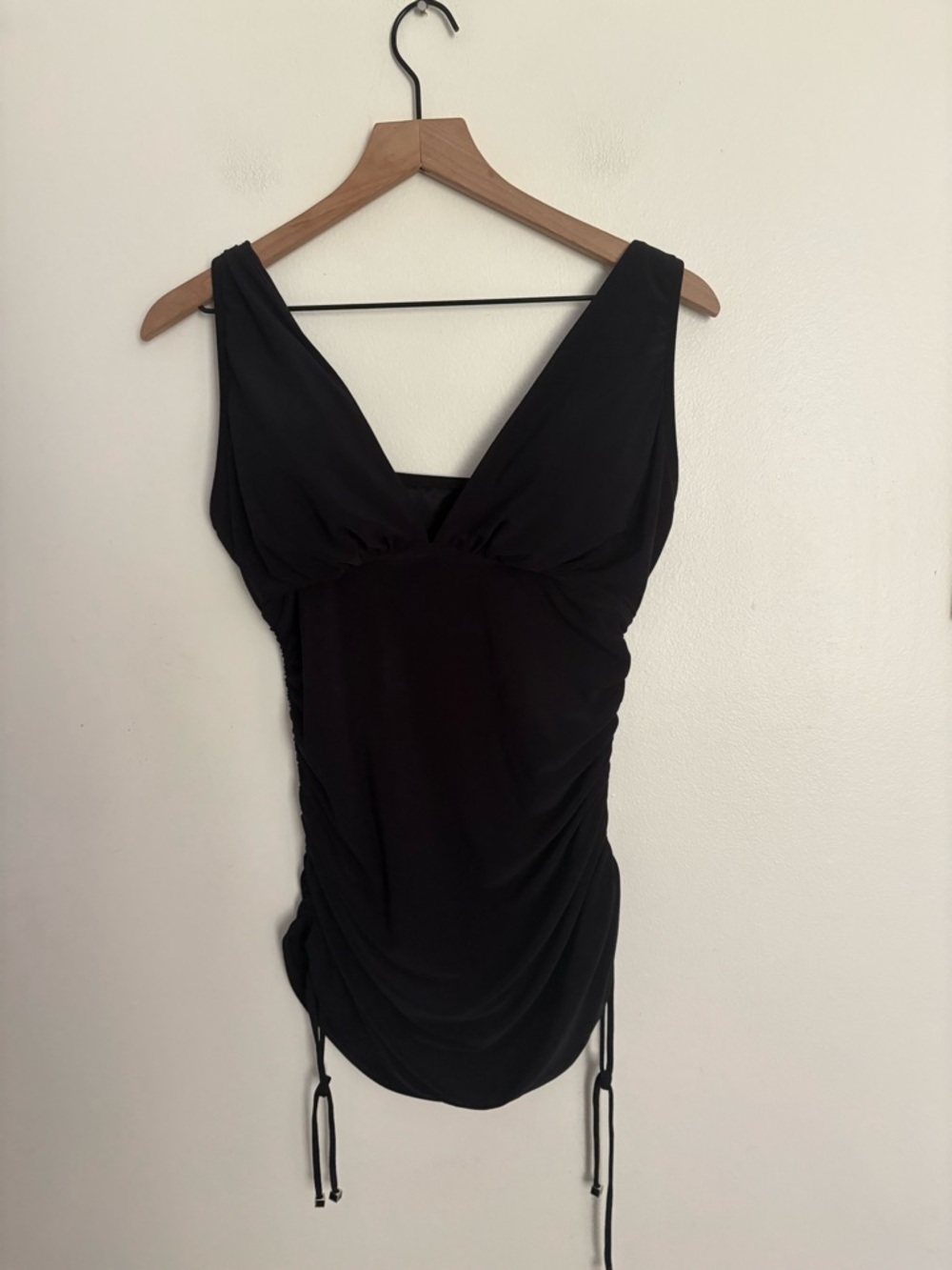MAGIC SUIT Black Sleeveless V Neck Ruched Tankini Top Swim Women’s US 12 AC